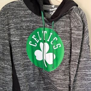 Fanatics Heathered Black and Green Celtics Hoodie